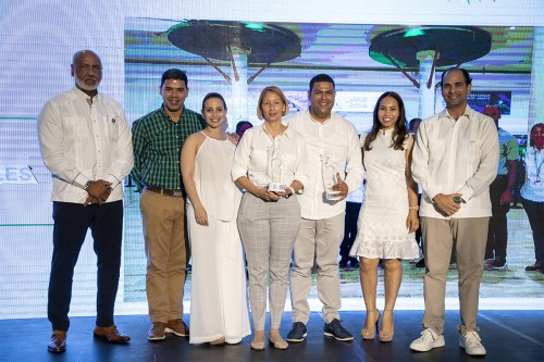 Grupo Puntacana reconoce a 75 colaboradores por “extraordinario desempeño”
