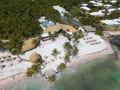 Playa Blanca reabre con un concepto renovado